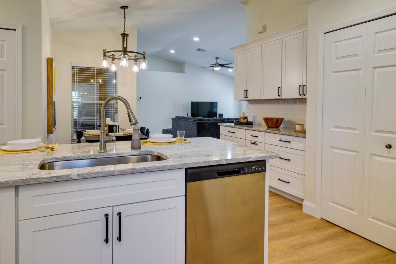 Pet-Friendly Cape Coral Vacation Rental With Lanai! エクステリア 写真
